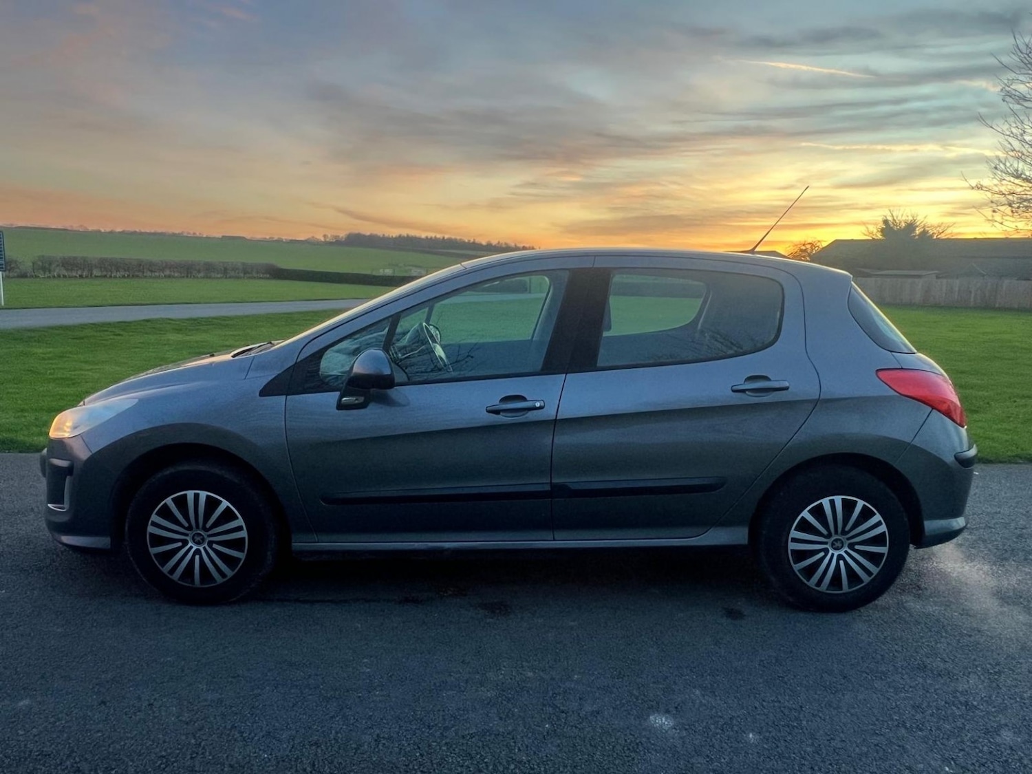 Used Peugeot 308 2009 for sale - 76956948: Photo 9