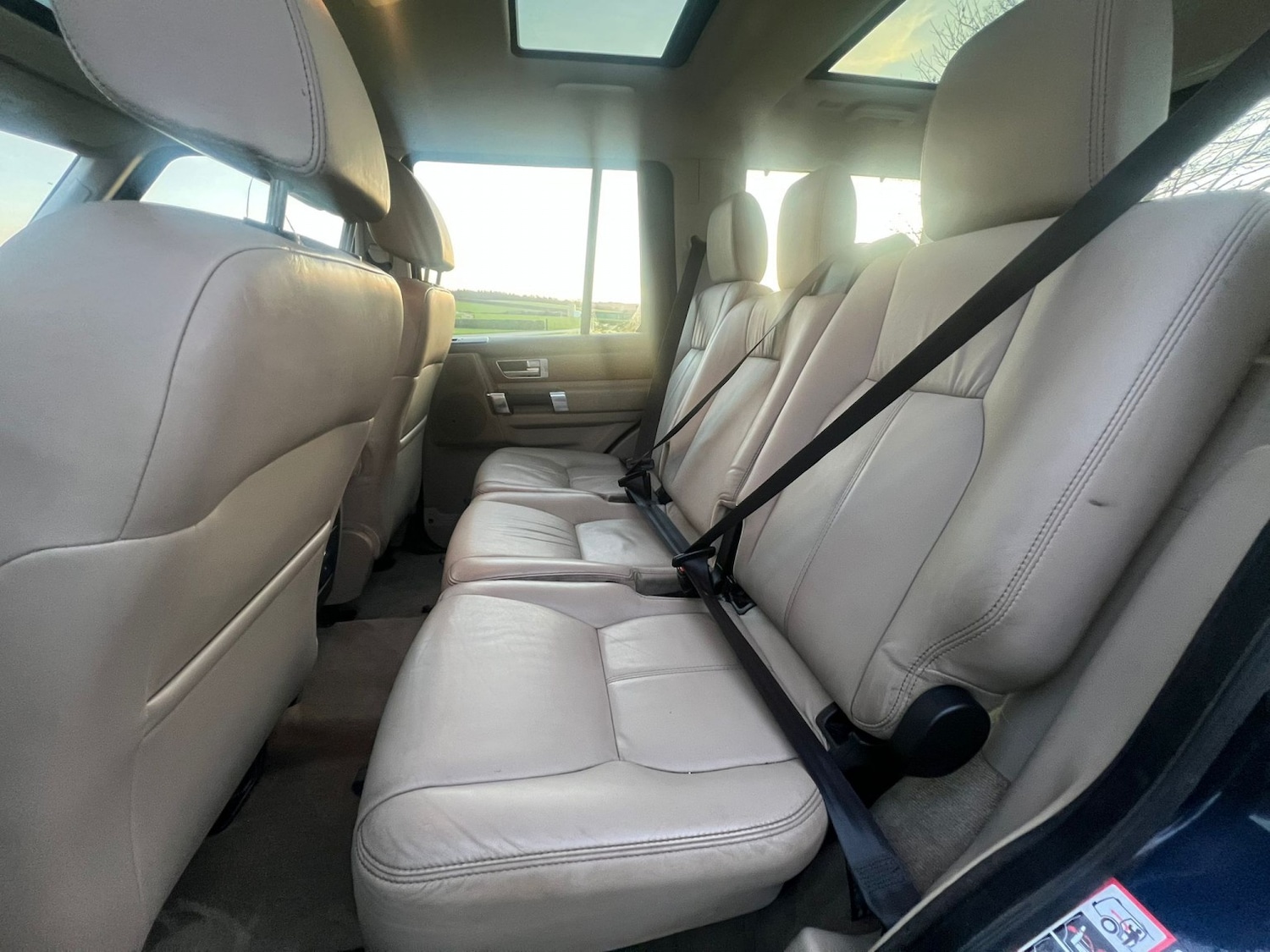 Used Land Rover Discovery 2015 for sale - 76956903: Photo 17