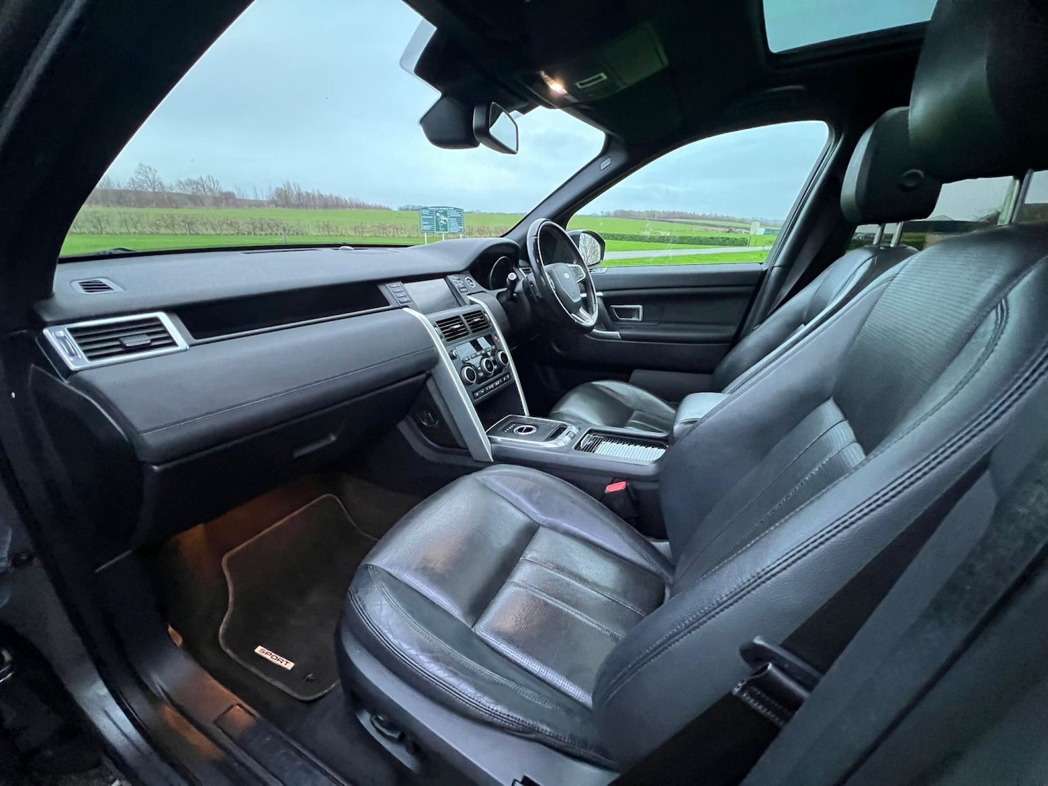 Used Land Rover Discovery Sport 2015 for sale - 76951073: Photo 19