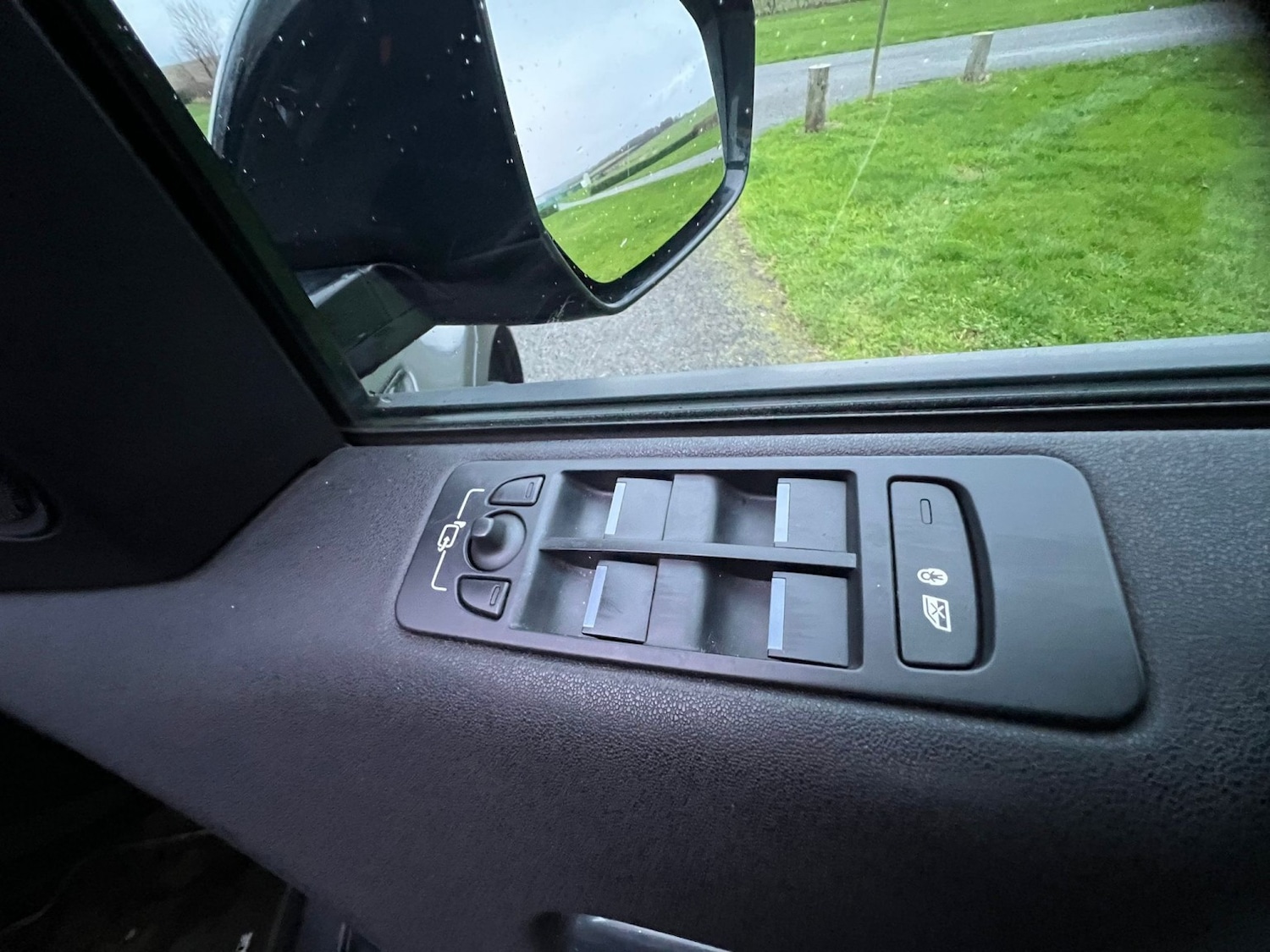 Used Land Rover Discovery Sport 2015 for sale - 76951073: Photo 29