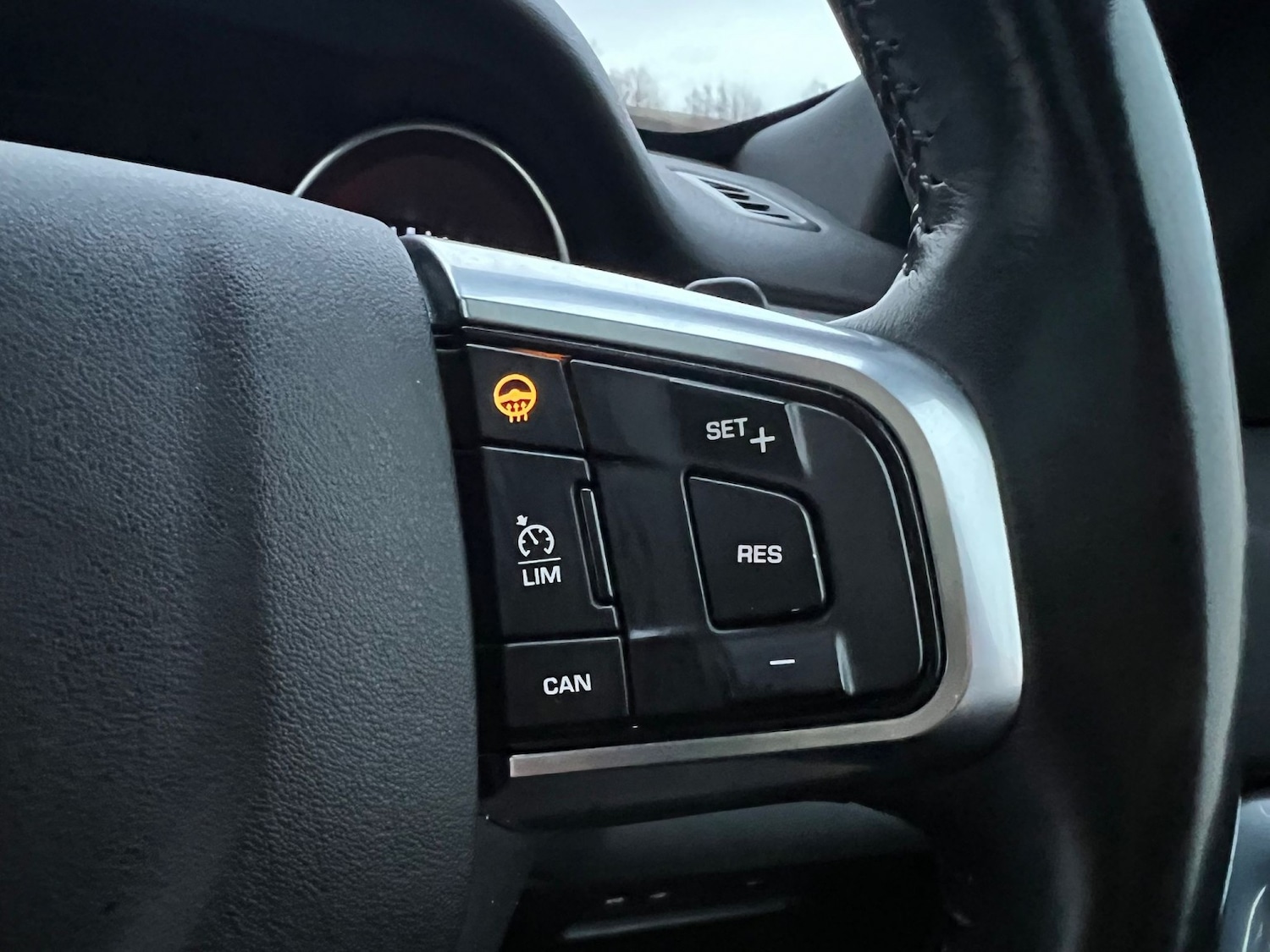 Used Land Rover Discovery Sport 2015 for sale - 76951073: Photo 33