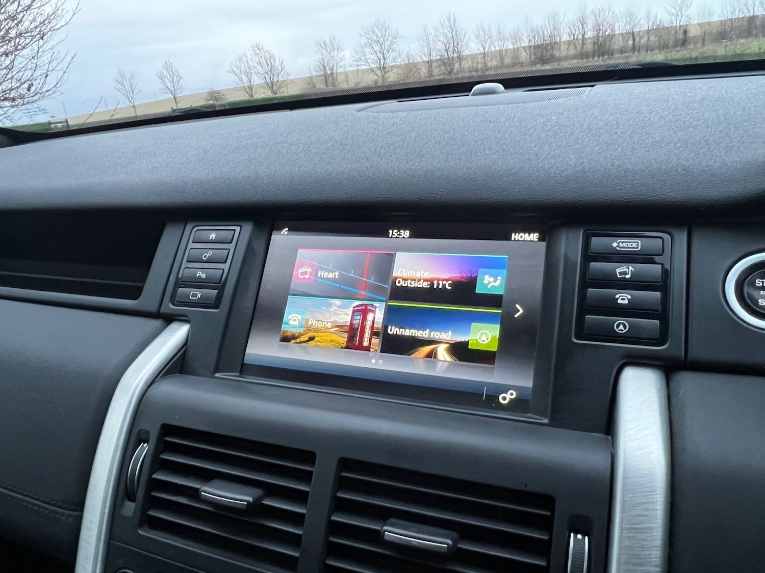 Used Land Rover Discovery Sport 2015 for sale - 76951073: Photo 35