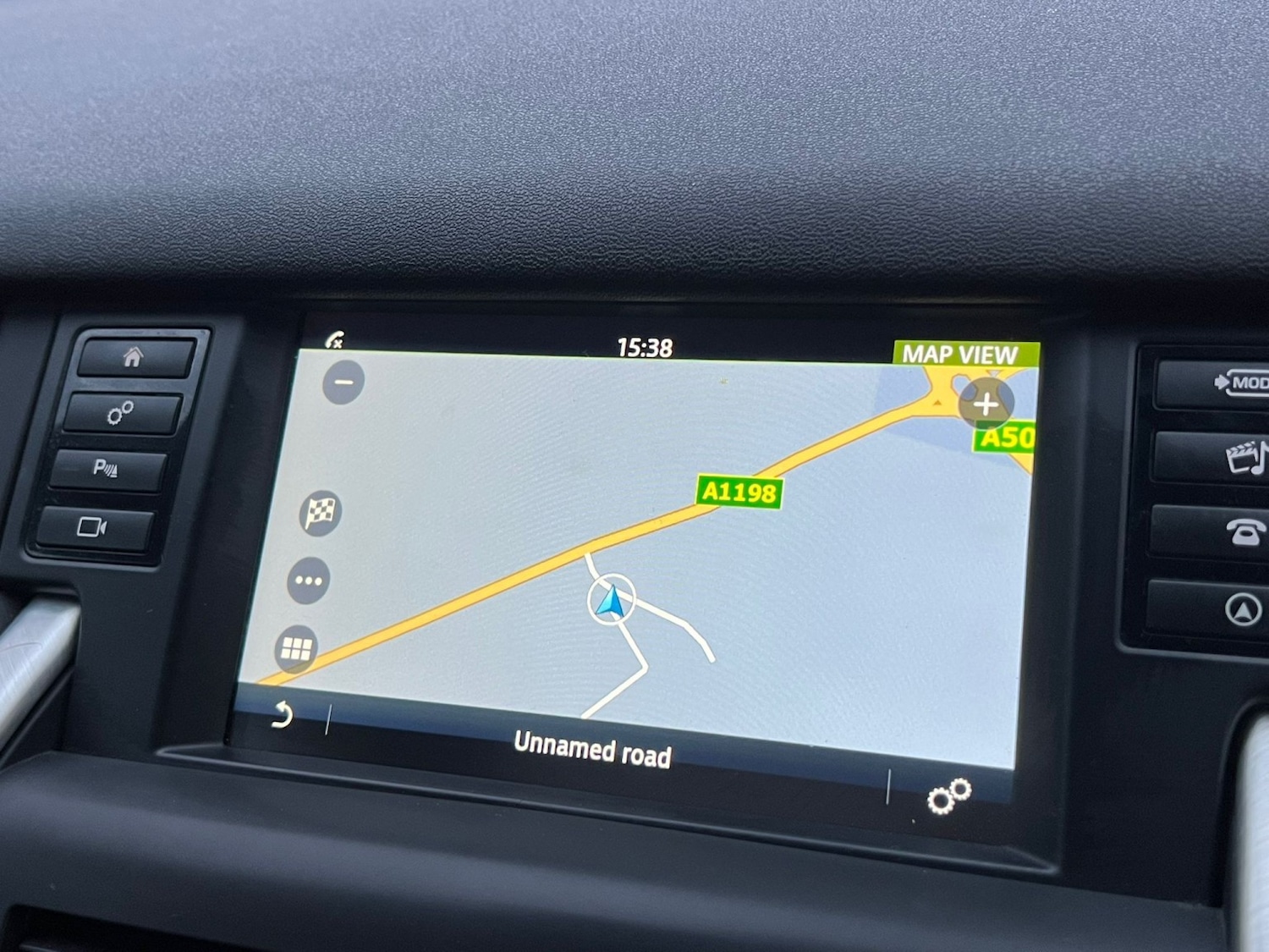 Used Land Rover Discovery Sport 2015 for sale - 76951073: Photo 40