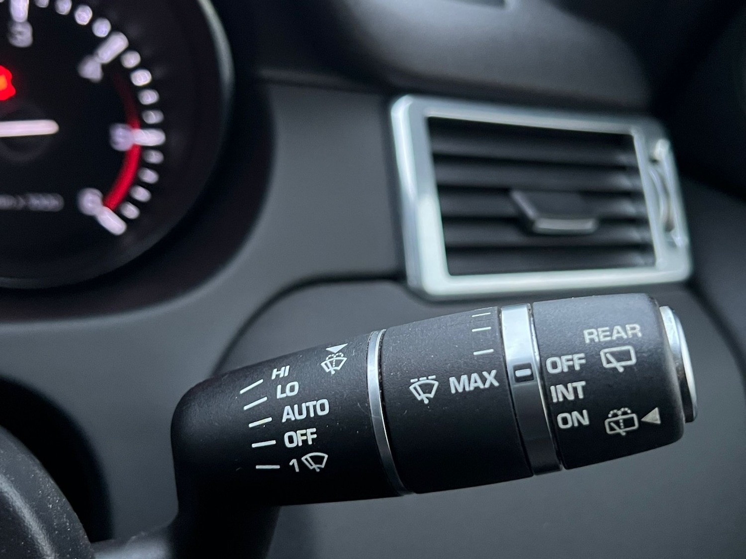 Used Land Rover Discovery Sport 2015 for sale - 76951073: Photo 43