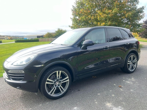 Used Porsche Cayenne 2011 for sale - 76225226: Photo 10