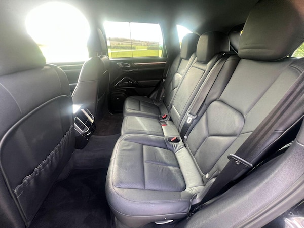 Used Porsche Cayenne 2011 for sale - 76225226: Photo 17