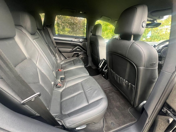 Used Porsche Cayenne 2011 for sale - 76225226: Photo 18