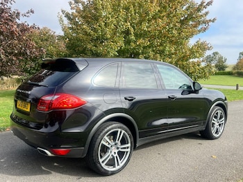 Used Porsche Cayenne 2011 for sale - 76225226: Photo 4
