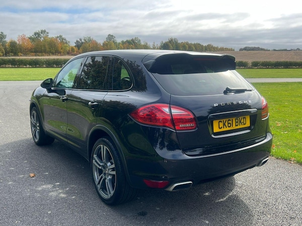 Used Porsche Cayenne 2011 for sale - 76225226: Photo 7