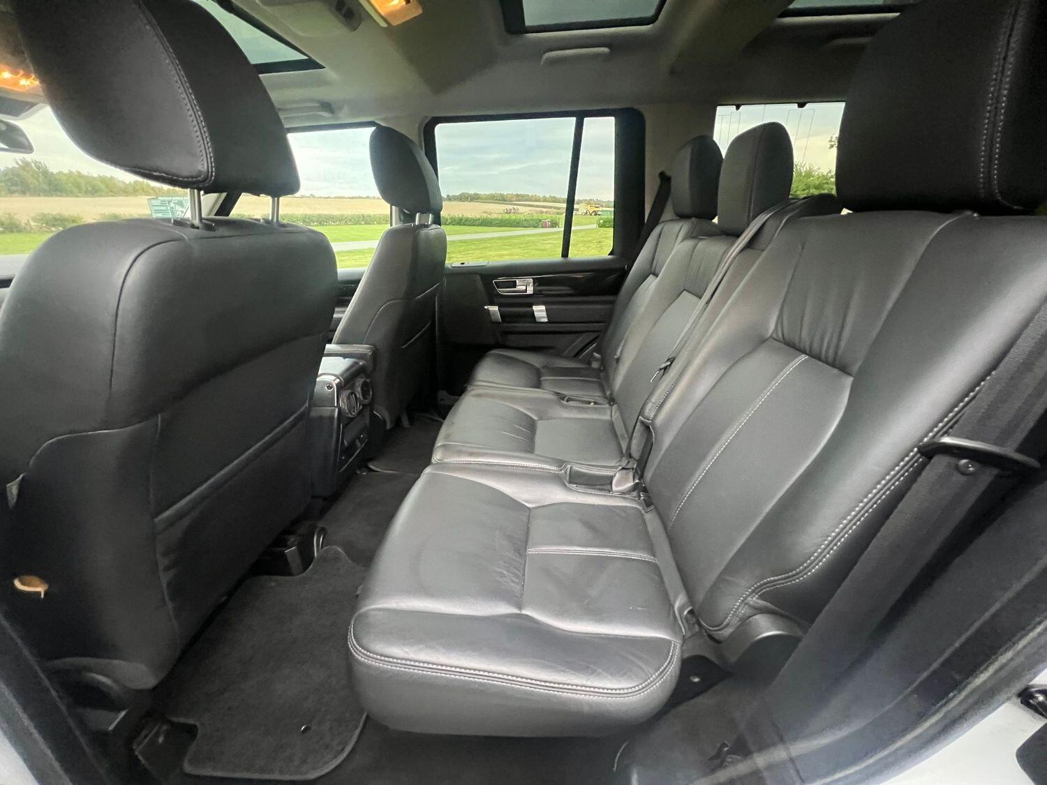 Used Land Rover Discovery 4 2015 for sale - 76149296: Photo 18