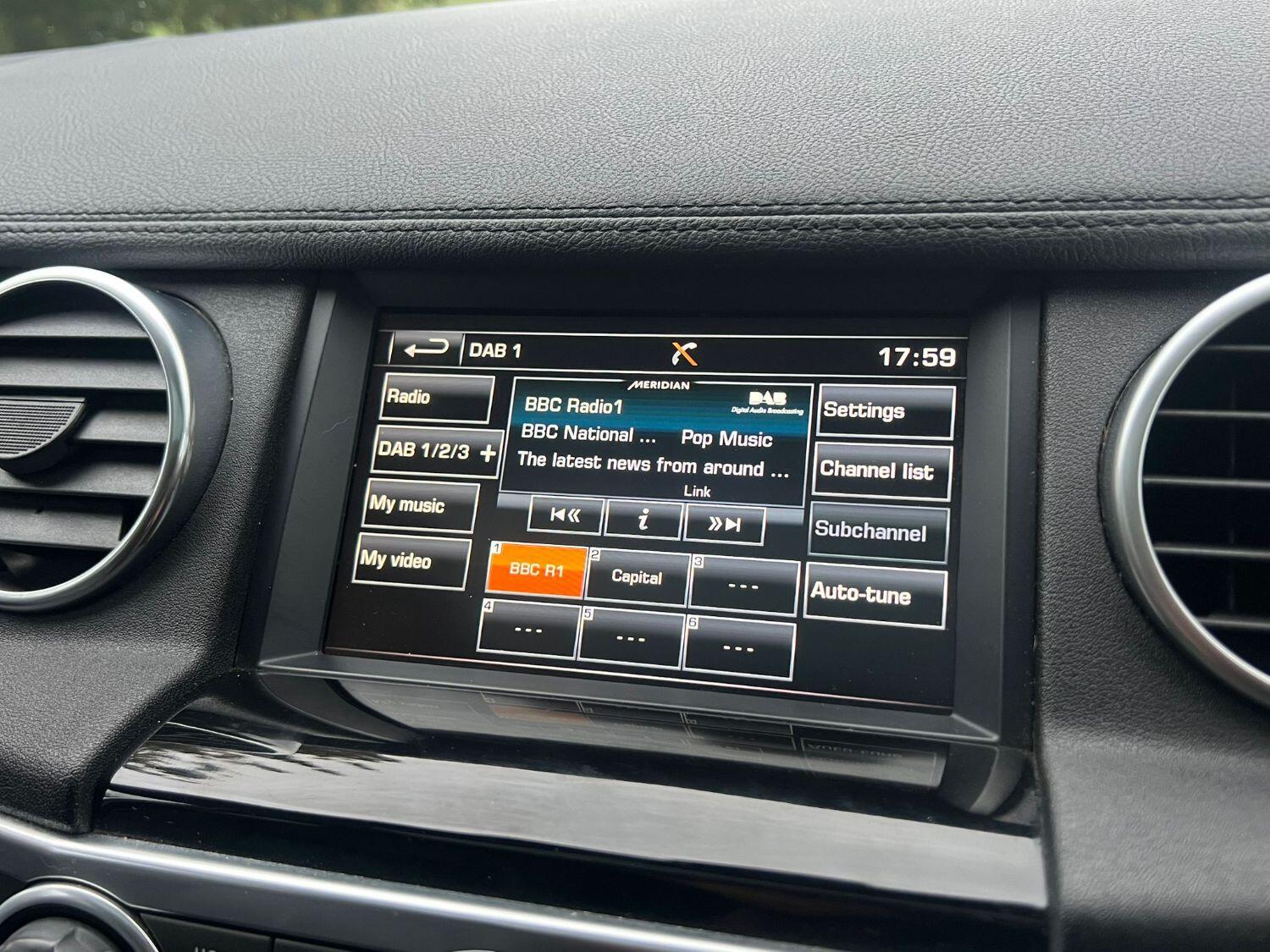 Used Land Rover Discovery 4 2015 for sale - 76149296: Photo 29