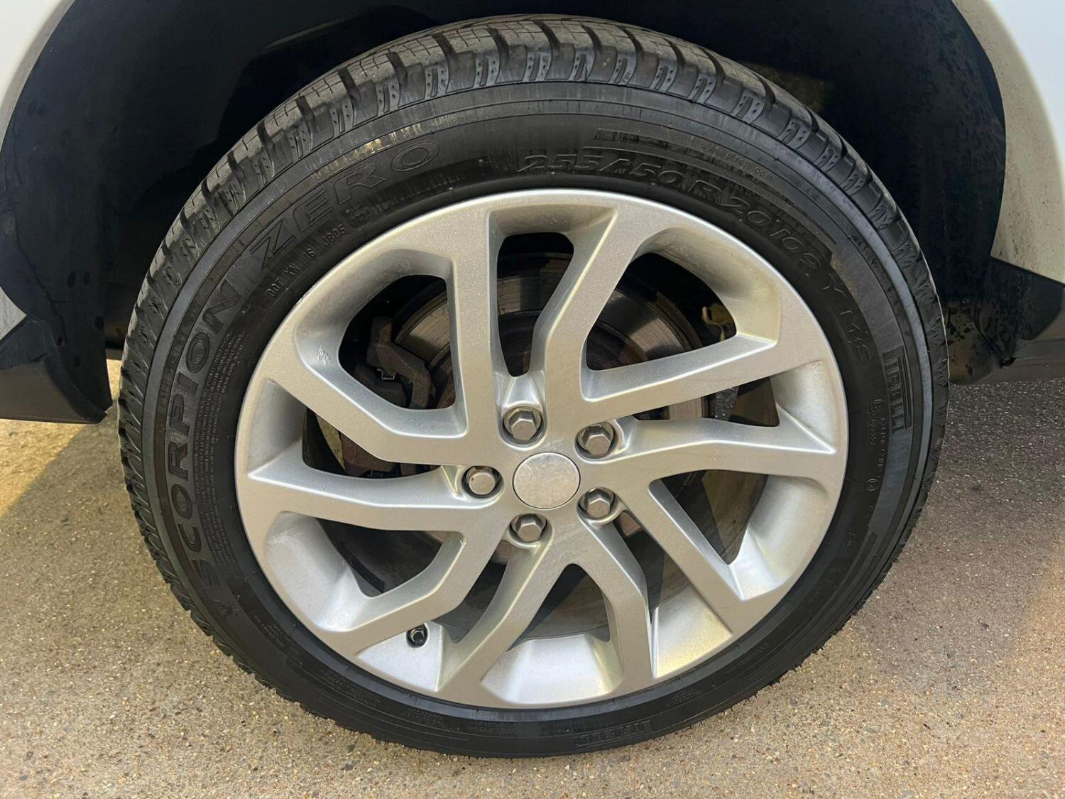 Used Land Rover Discovery 4 2015 for sale - 76149296: Photo 38