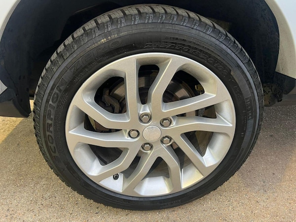 Used Land Rover Discovery 4 2015 for sale - 76149296: Photo 38