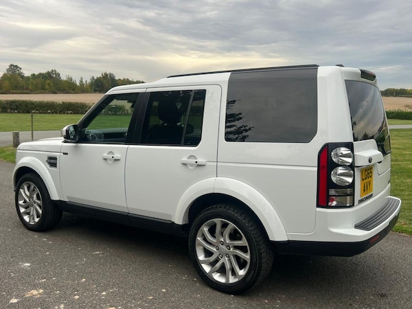 Used Land Rover Discovery 4 2015 for sale - 76149296: Photo 8