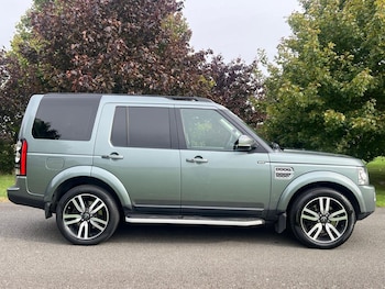 Used Land Rover Discovery 4 2015 for sale - 76063882: Photo
