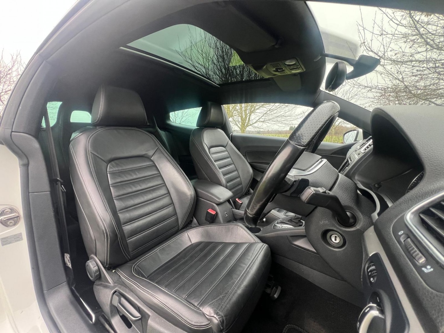 Used Volkswagen Scirocco 2010 for sale - 76979561: Photo 14