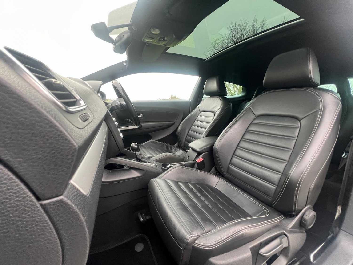 Used Volkswagen Scirocco 2010 for sale - 76979561: Photo 15