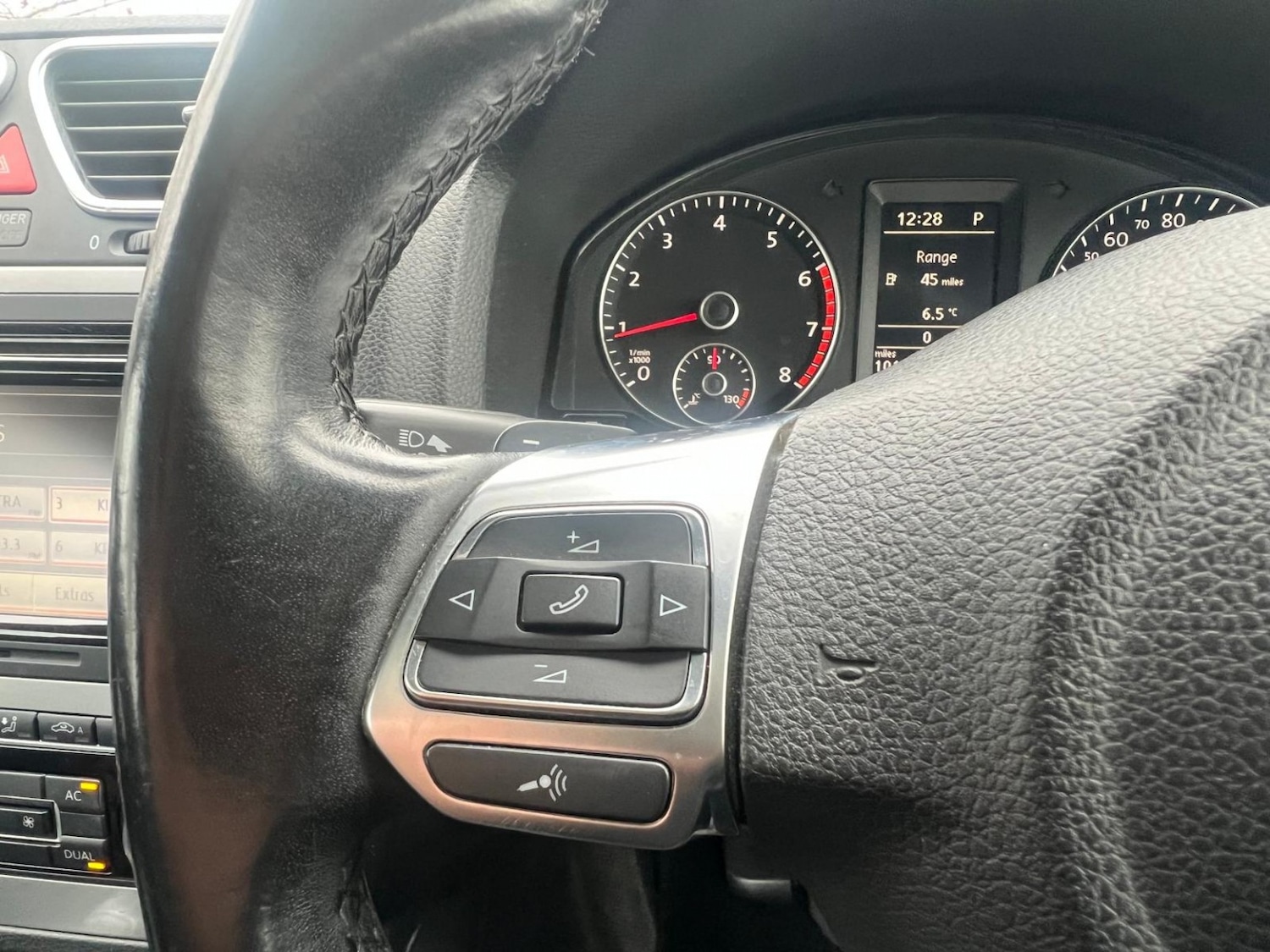 Used Volkswagen Scirocco 2010 for sale - 76979561: Photo 25