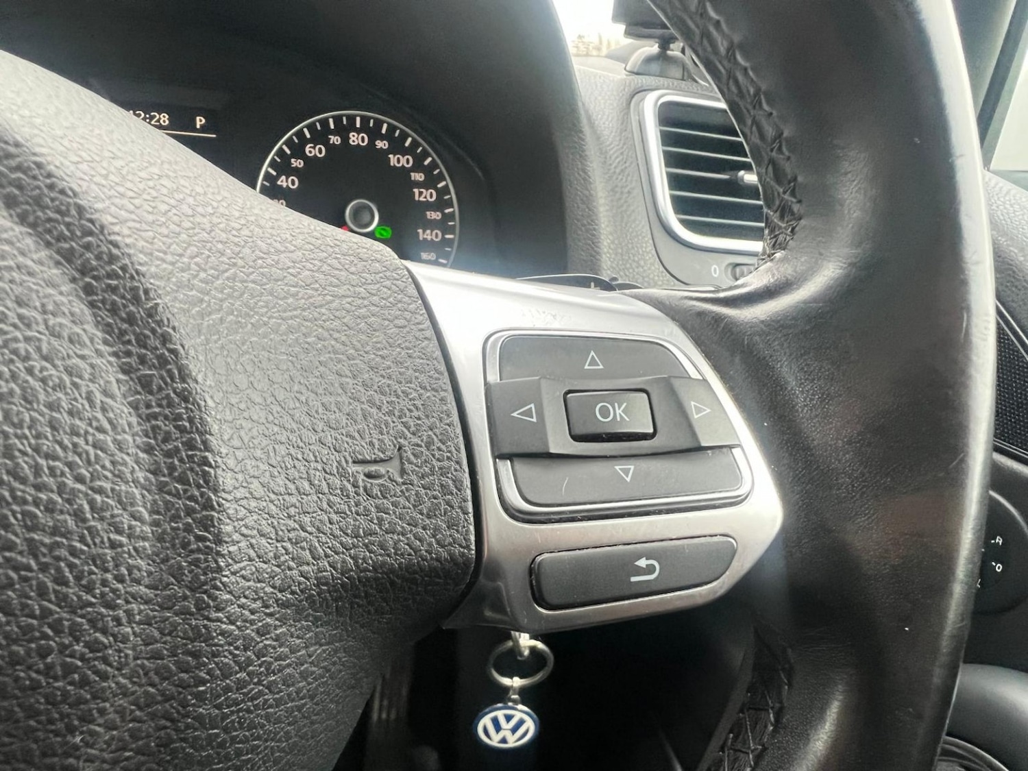 Used Volkswagen Scirocco 2010 for sale - 76979561: Photo 26