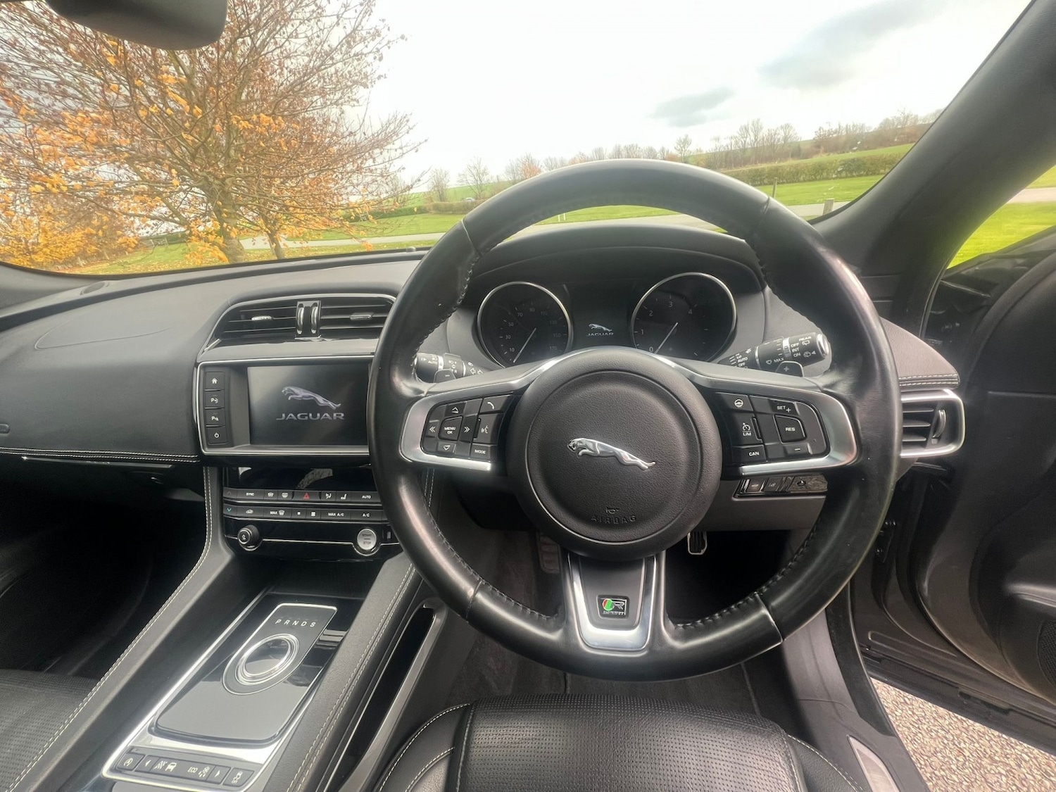 Used Jaguar F-Pace 2017 for sale - 76521126: Photo 29