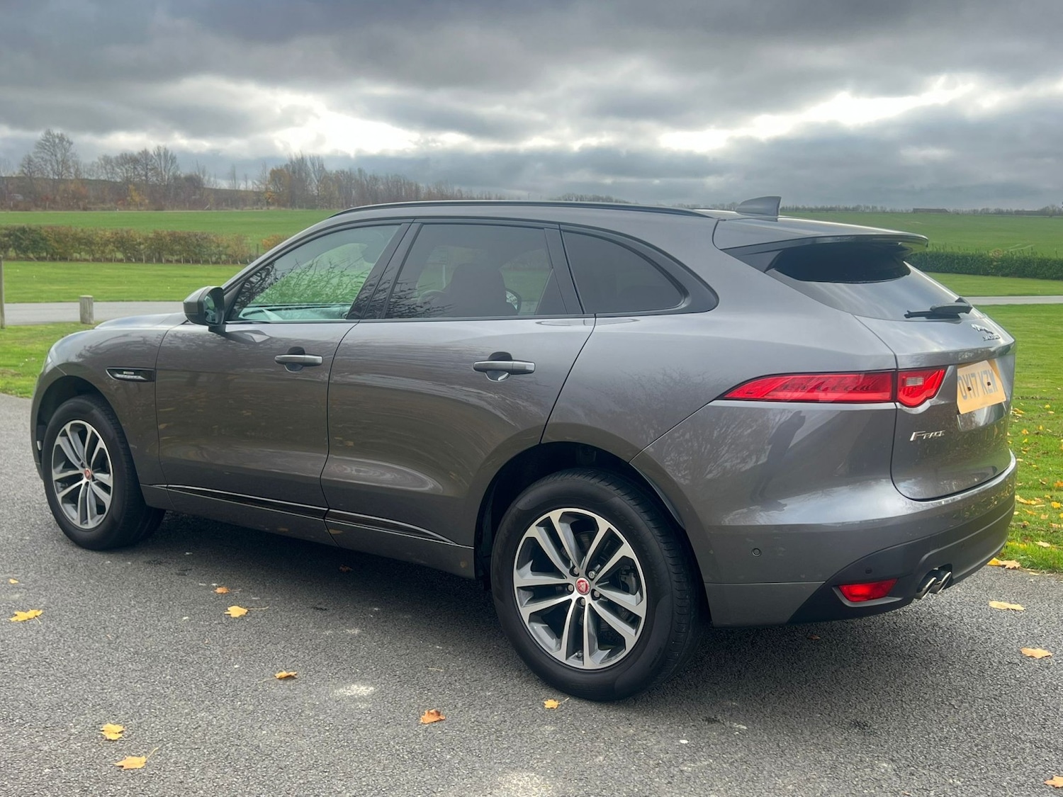 Used Jaguar F-Pace 2017 for sale - 76521126: Photo 8