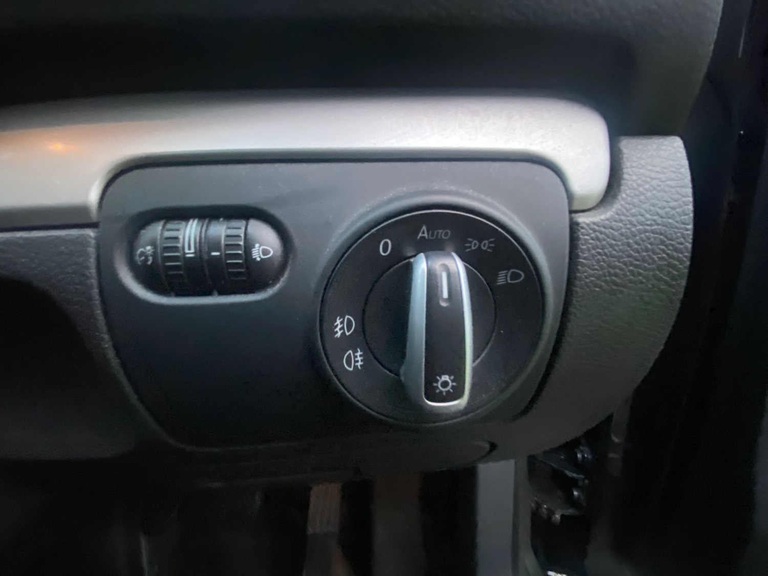 Used Volkswagen Golf 2009 for sale - 76956935: Photo 23