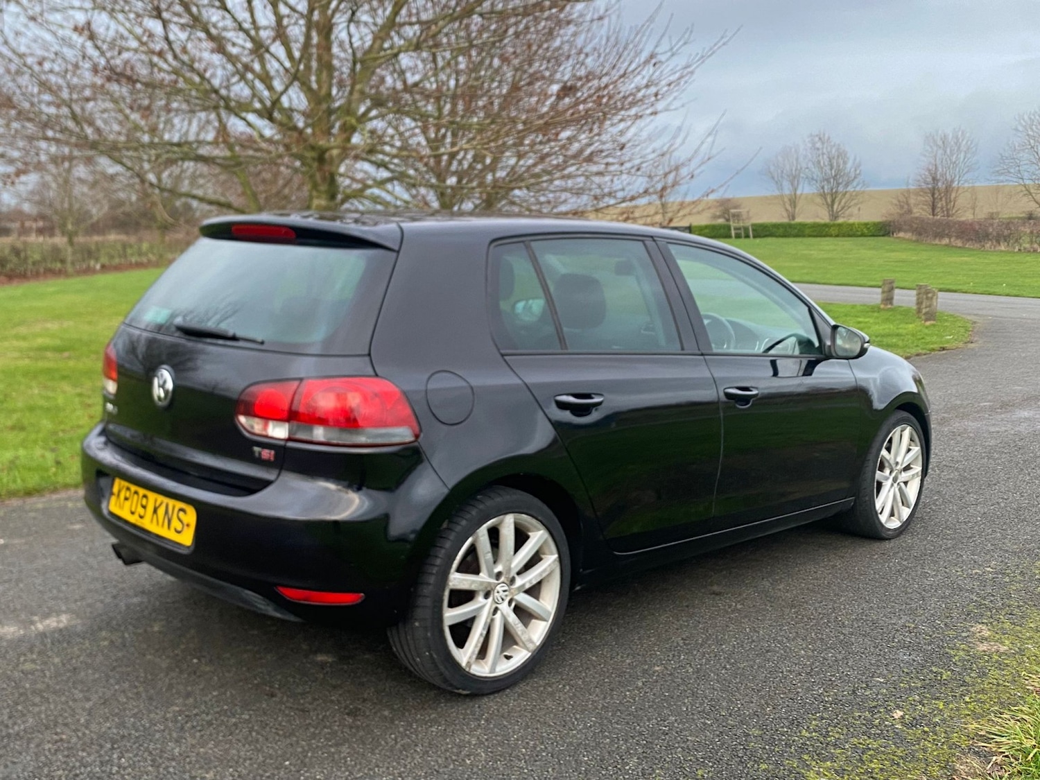 Used Volkswagen Golf 2009 for sale - 76956935: Photo 4