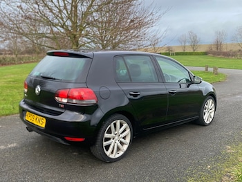 Used Volkswagen Golf 2009 for sale - 76956935: Photo