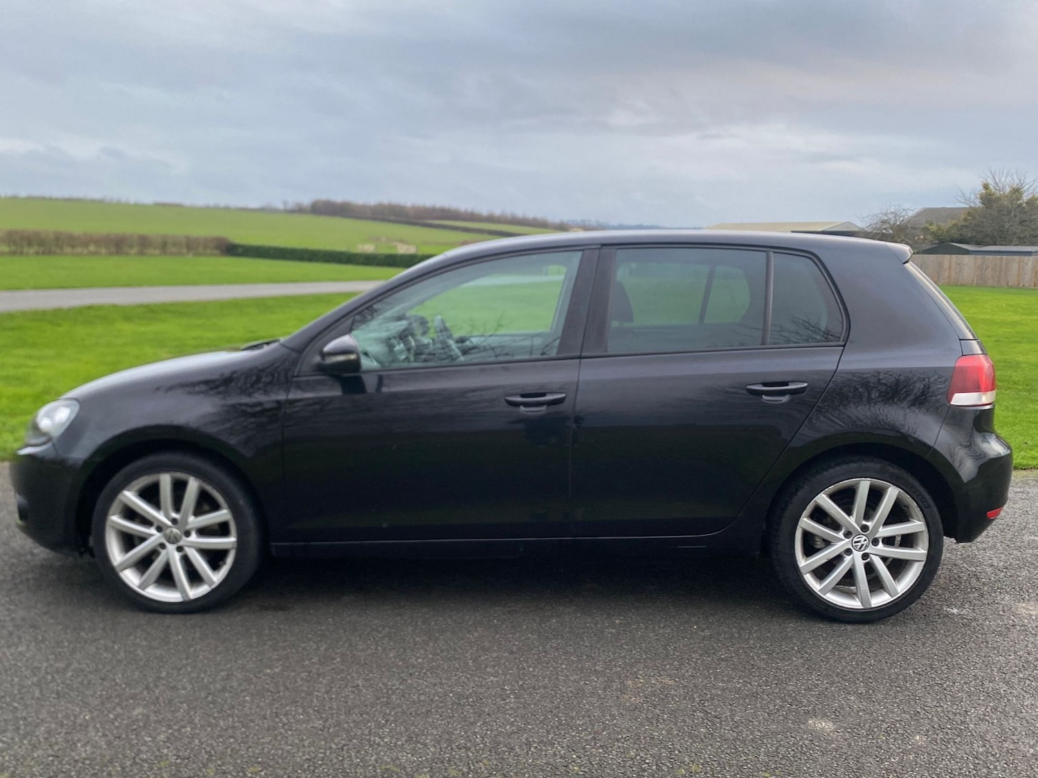 Used Volkswagen Golf 2009 for sale - 76956935: Photo 9