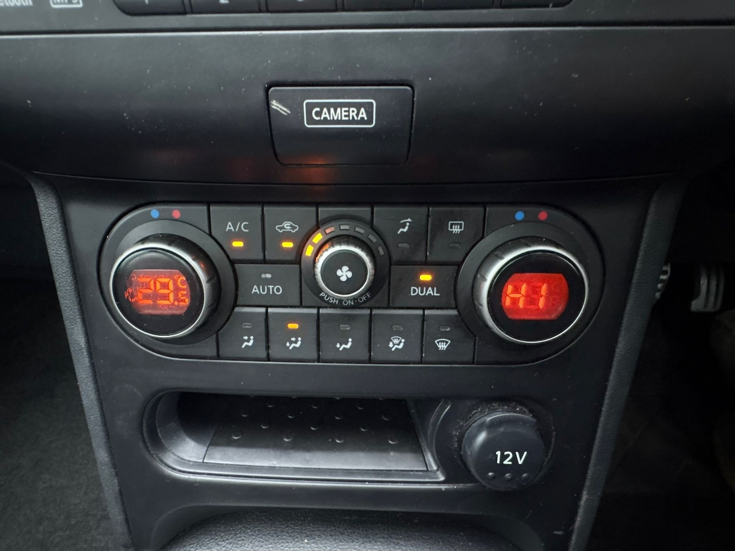 Used Nissan Qashqai 2012 for sale - 77395173: Photo 22