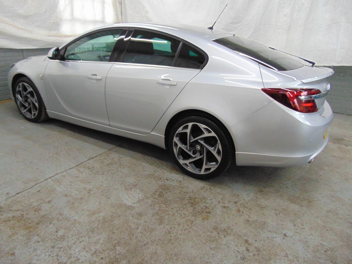 Used Vauxhall Insignia 2017 for sale - 77377132: Photo 4