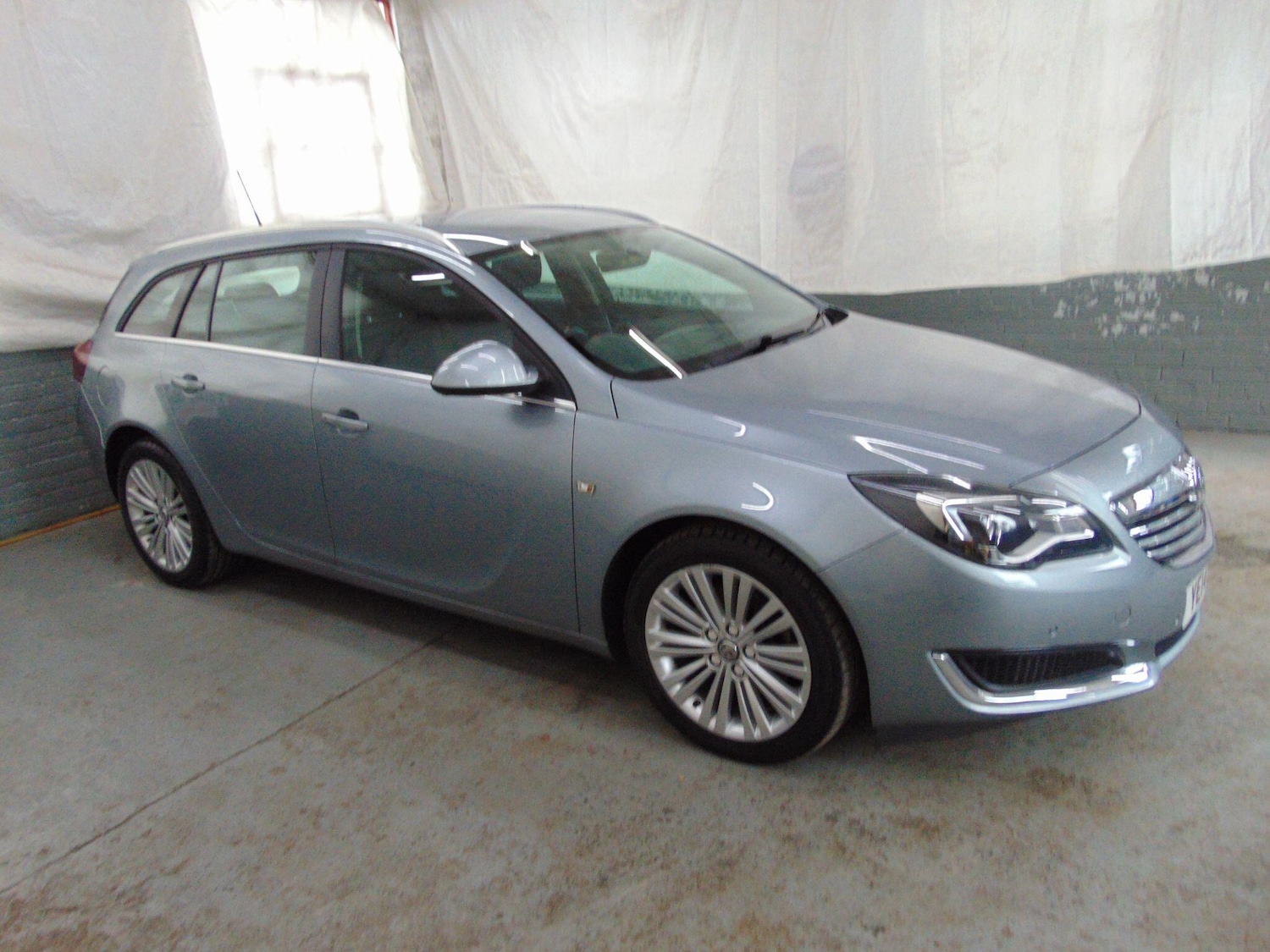 Used Vauxhall Insignia 2014 for sale - 77970170: Photo 2