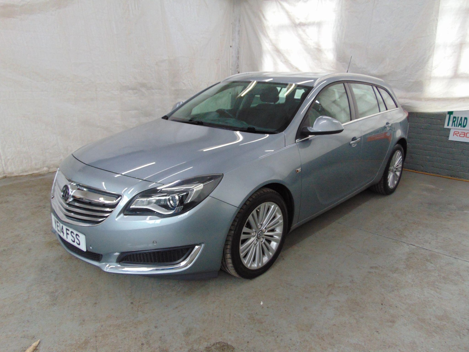 Used Vauxhall Insignia 2014 for sale - 77970170: Photo 9