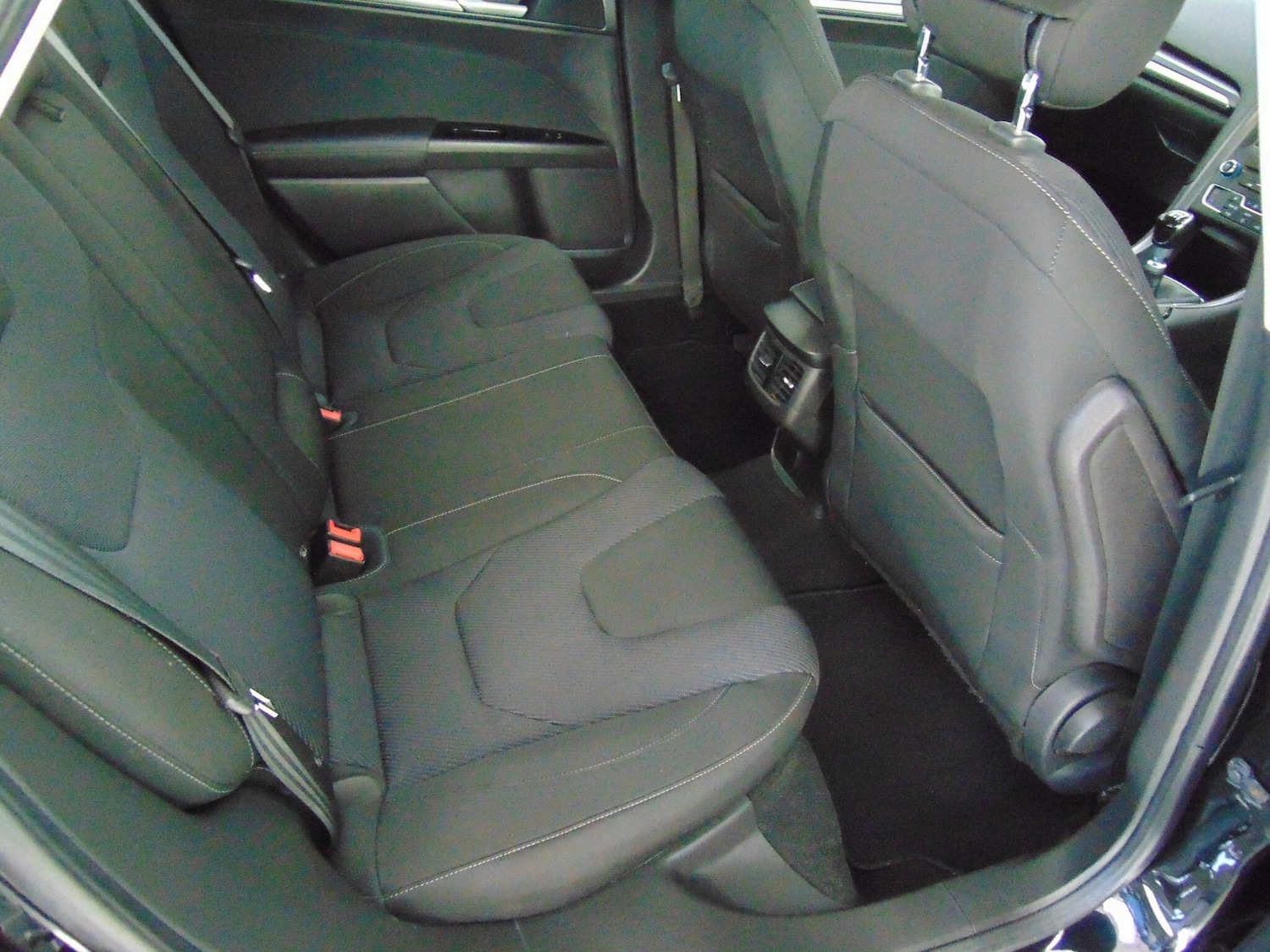 Used Ford Mondeo 2015 for sale - 77925456: Photo 17