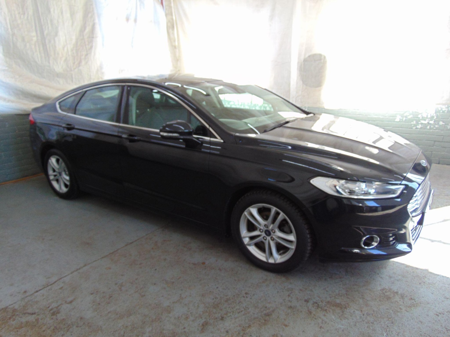 Used Ford Mondeo 2015 for sale - 77925456: Photo 2
