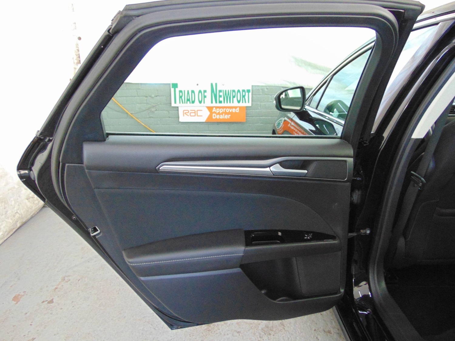 Used Ford Mondeo 2015 for sale - 77925456: Photo 21