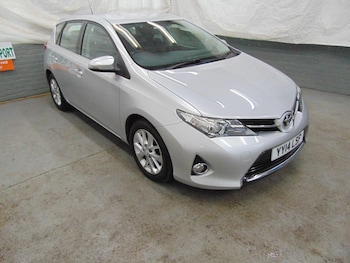 Used Toyota Auris 2014 for sale - 77290620: Photo