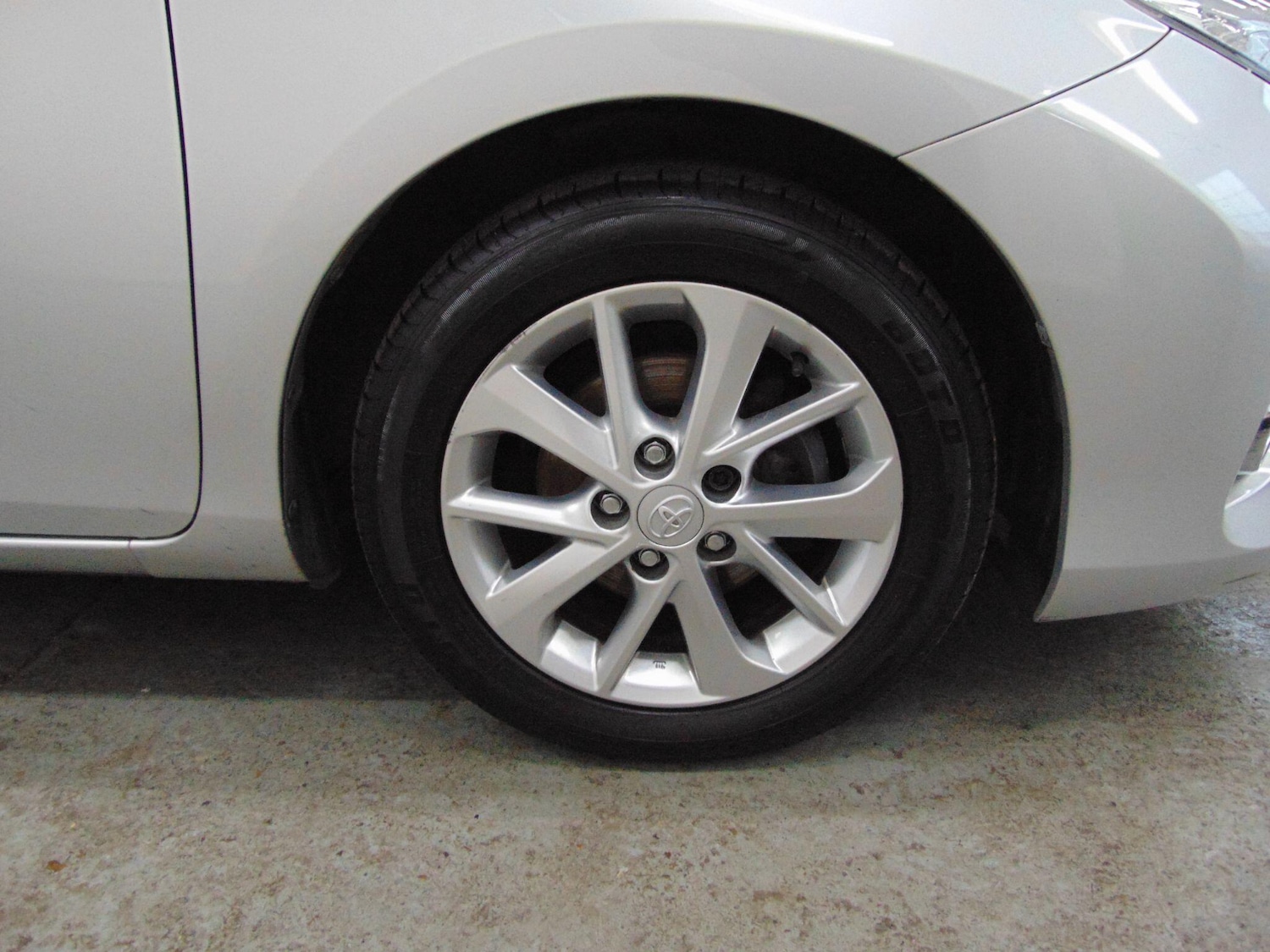 Used Toyota Auris 2014 for sale - 77290620: Photo 23