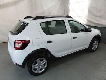 Used Dacia Sandero Stepway 2015 for sale - 76327137: Photo