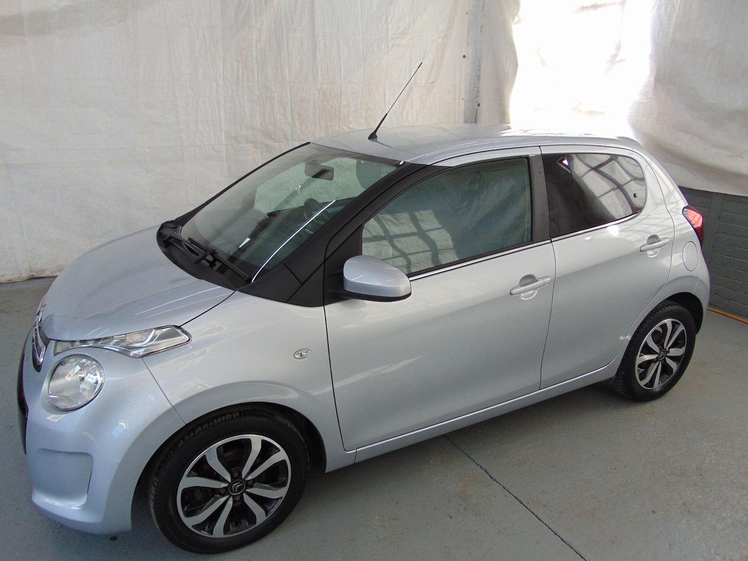 Vehicle 6
