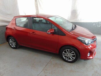 Used Toyota Yaris 2015 for sale - 78636379: Photo