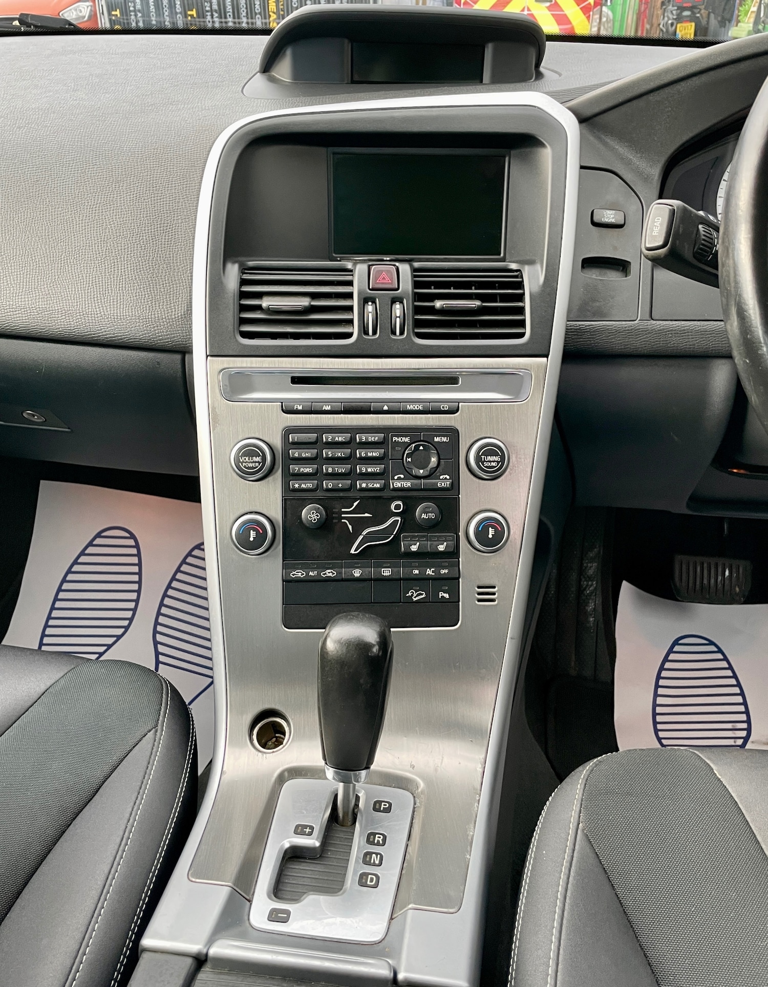 Used Volvo XC60 2009 for sale - 77003723: Photo 2