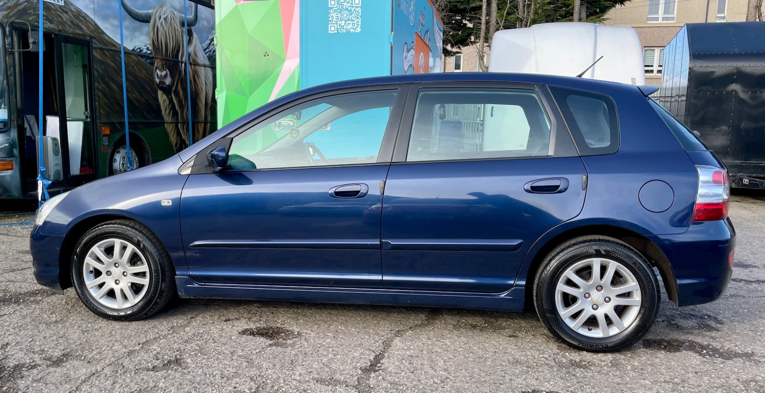 Used Honda Civic 2004 for sale - 77833605: Photo 13