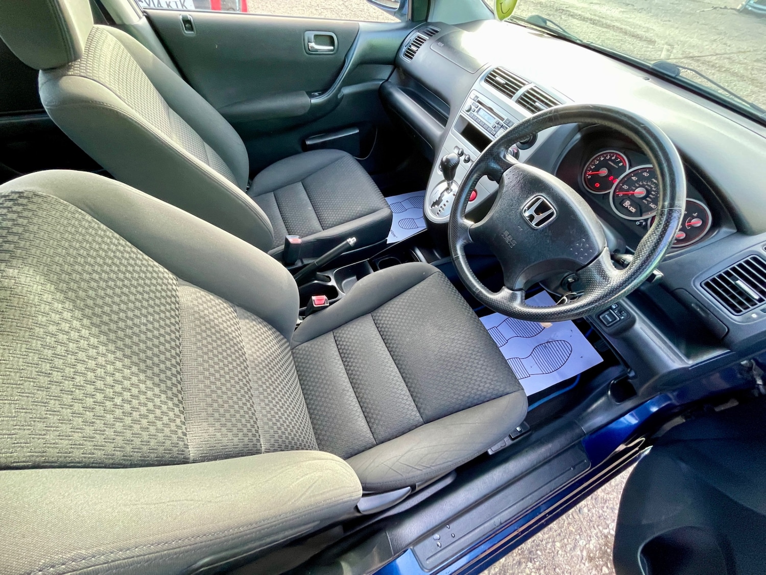 Used Honda Civic 2004 for sale - 77833605: Photo 15