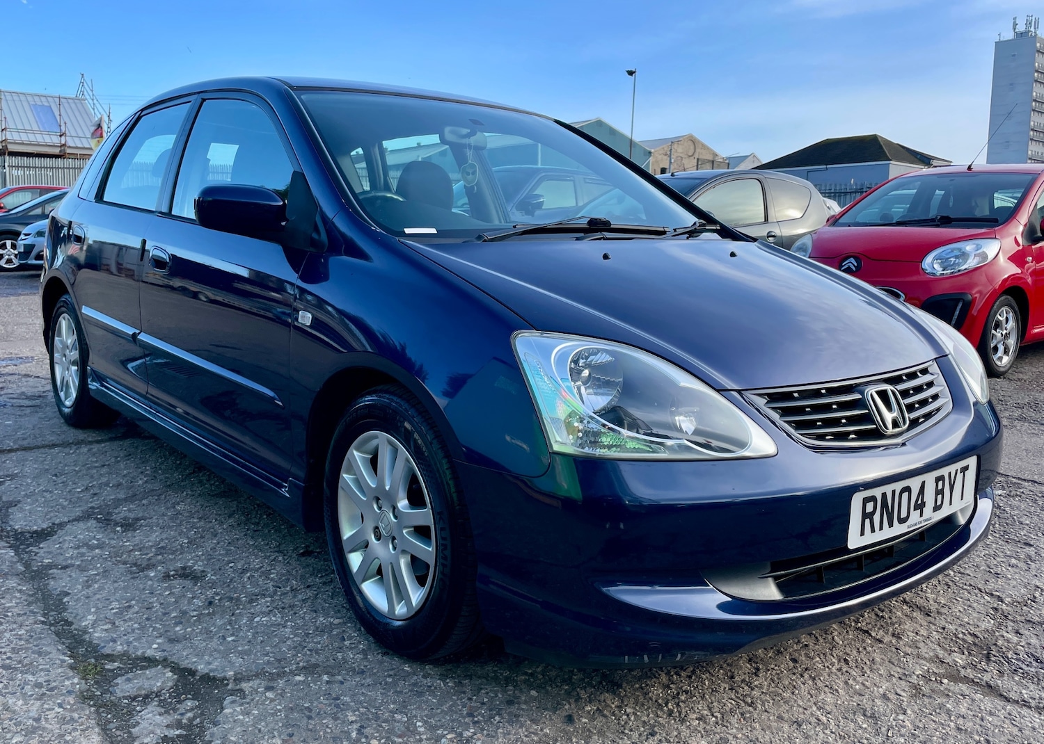 Used Honda Civic 2004 for sale - 77833605: Photo 2