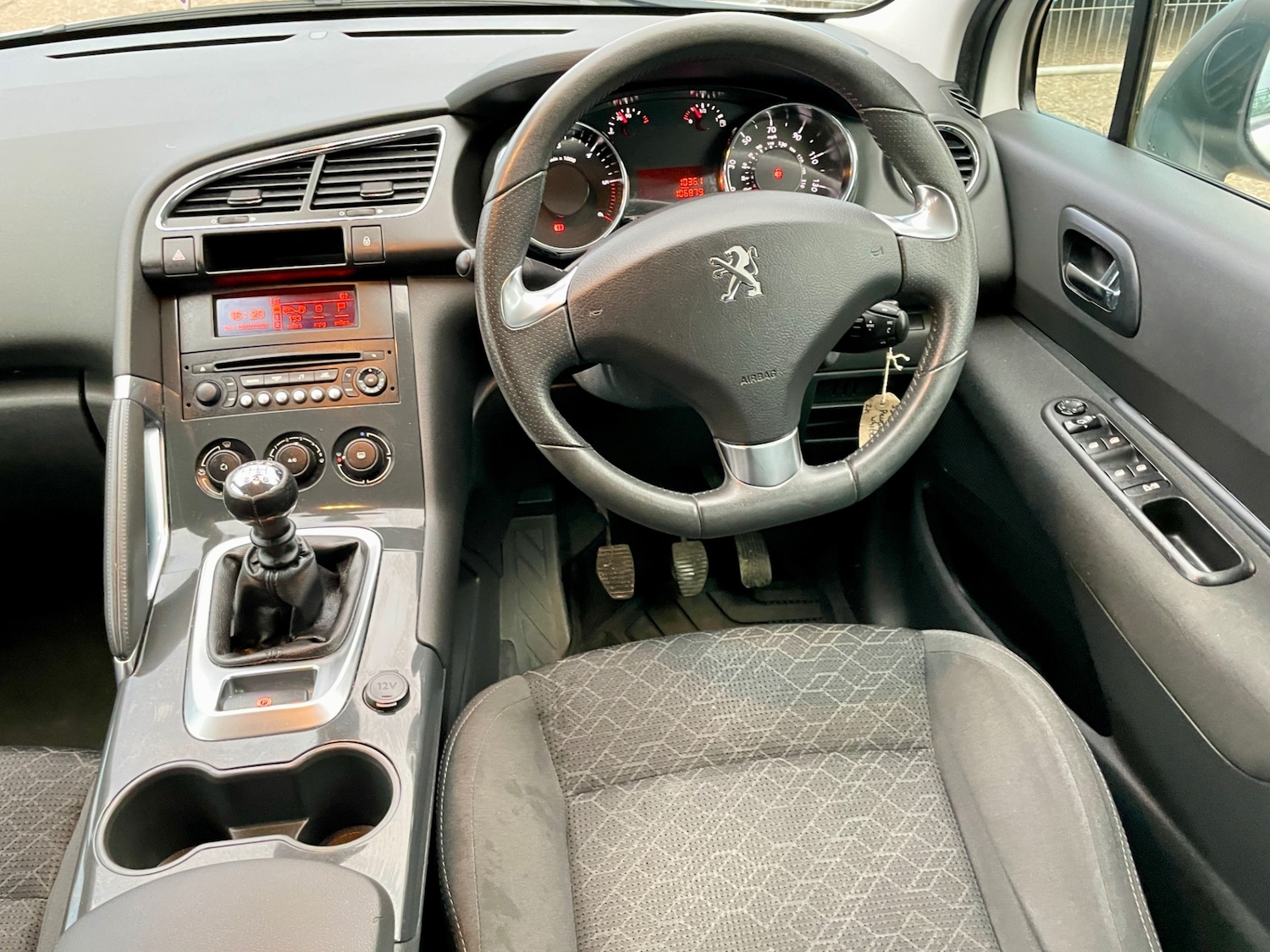 Used Peugeot 3008 2014 for sale - 77610145: Photo 13