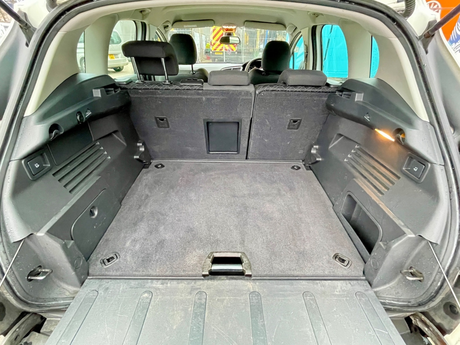 Used Peugeot 3008 2014 for sale - 77610145: Photo 9