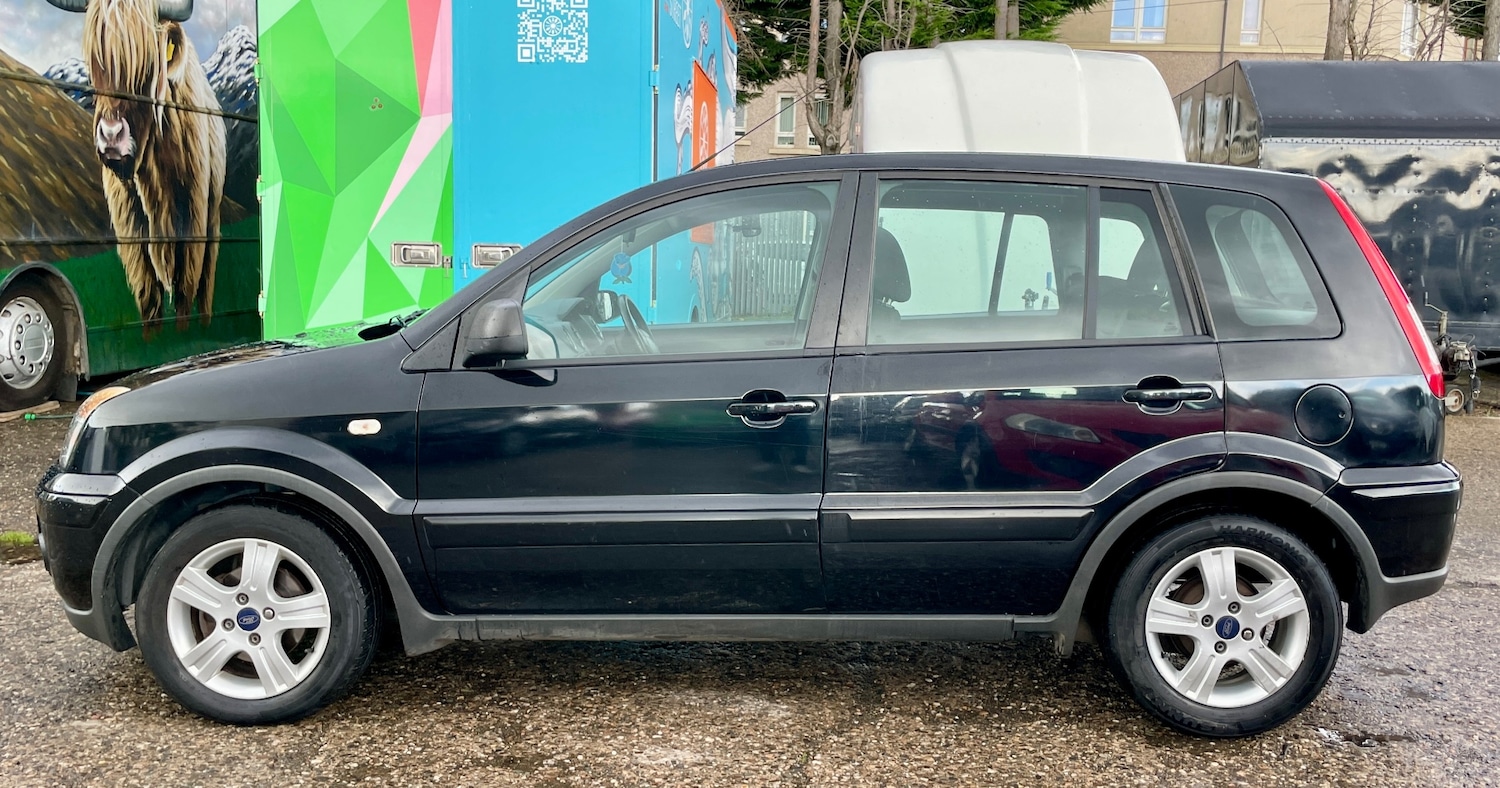 Used Ford Fusion 2010 for sale - 76894925: Photo 9
