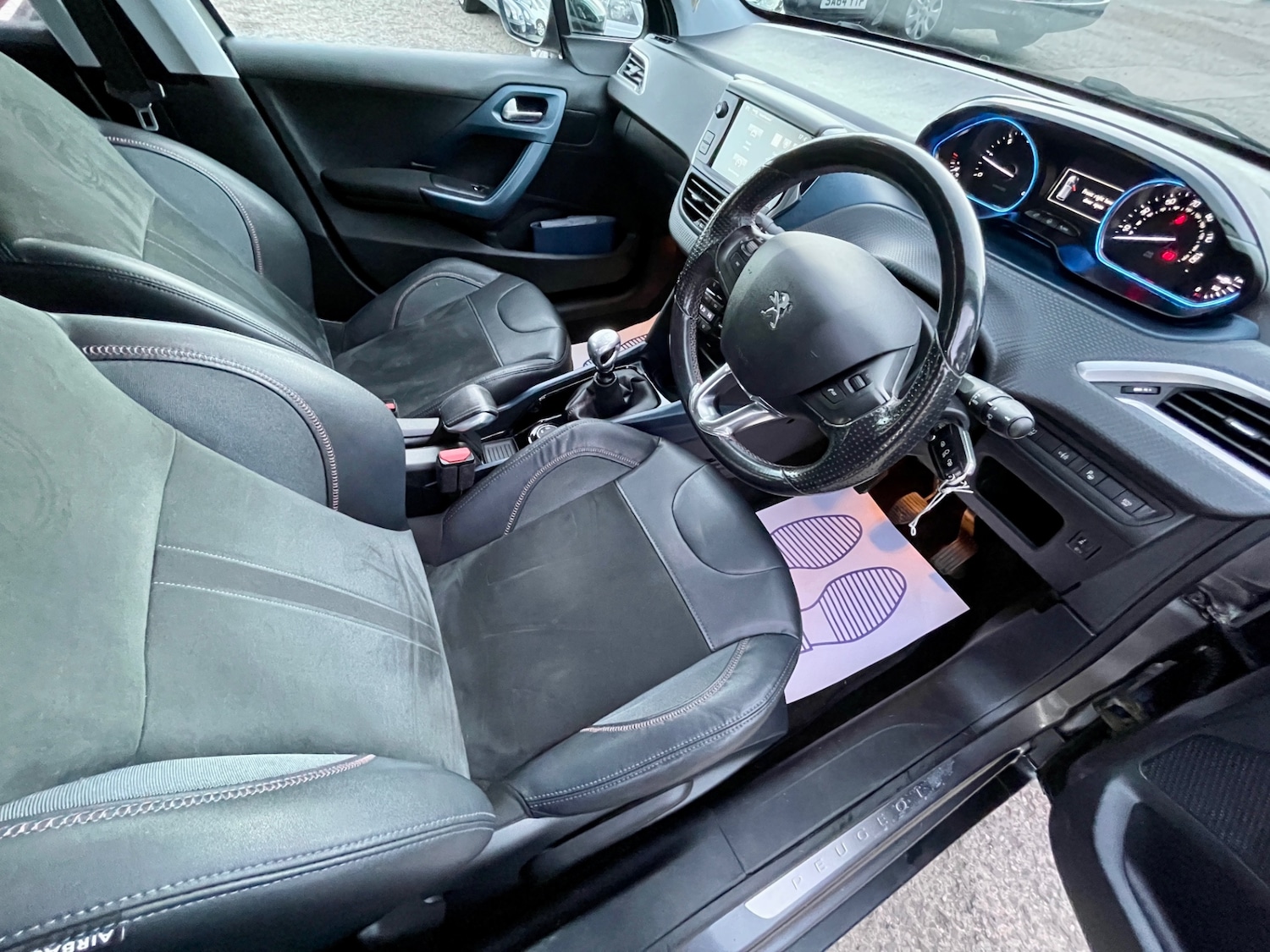 Used Peugeot 2008 2014 for sale - 76363201: Photo 14