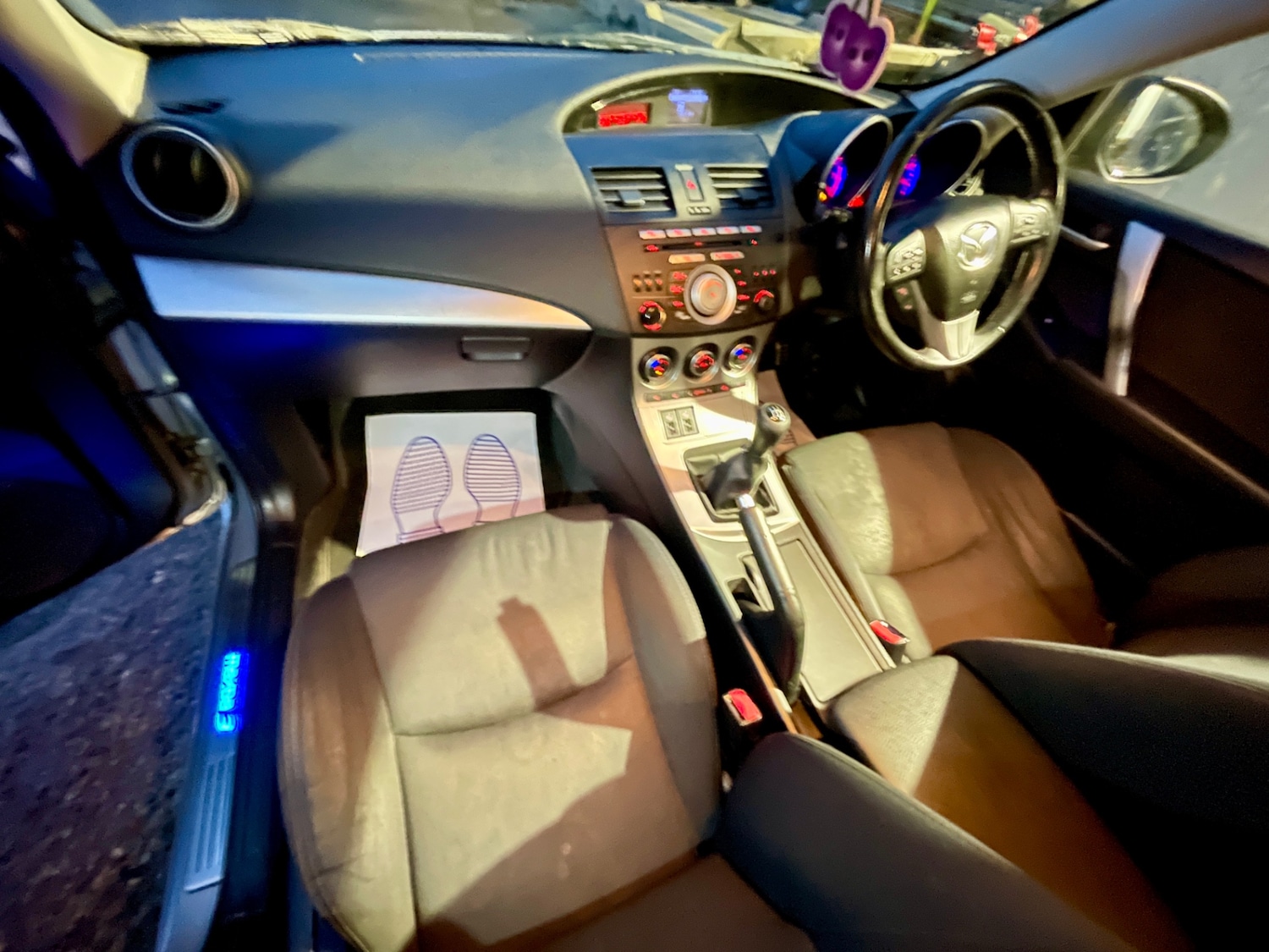 Used Mazda Mazda3 2011 for sale - 76985140: Photo 17